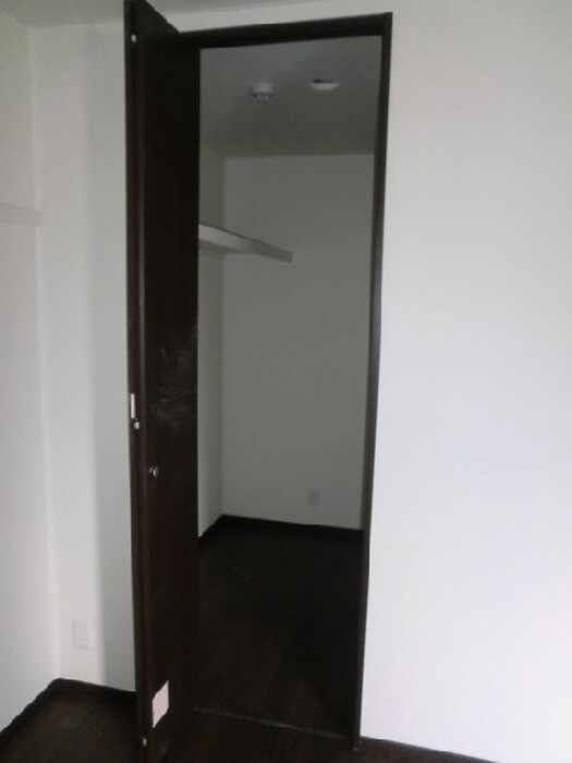 物件内観写真13　(収納)