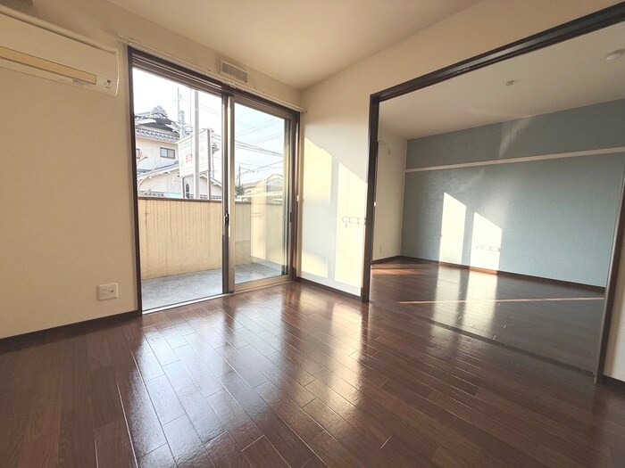 物件内観写真14　(居室)