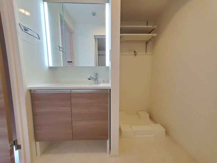 物件内観写真14　(洗面)