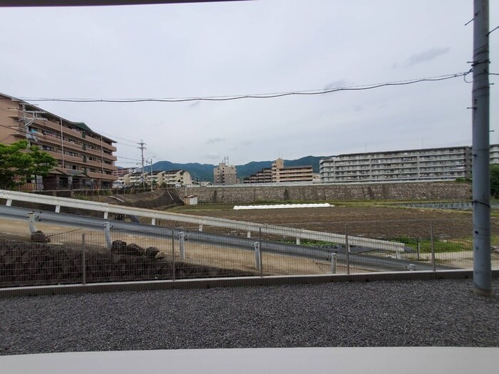 物件内観写真22　(室内からの展望)