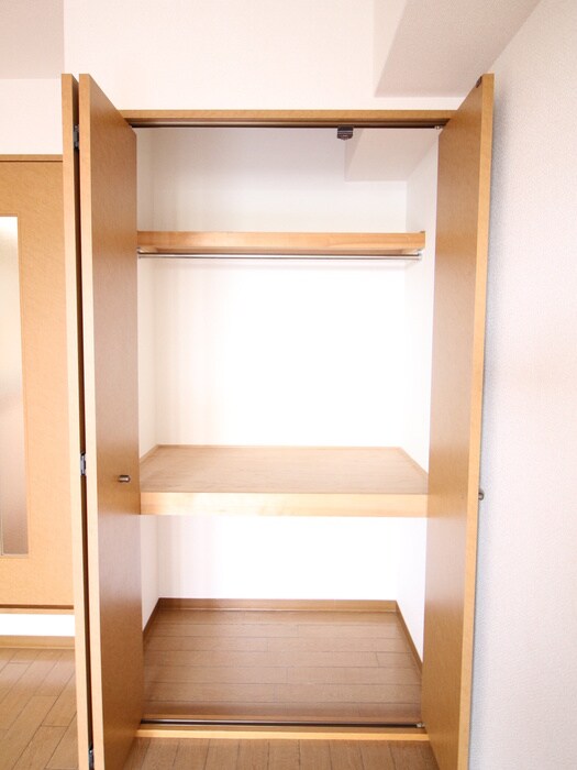 物件内観写真13　(収納)