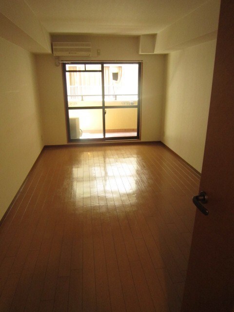 物件内観写真21　(居室)