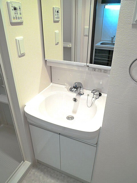 物件内観写真13　(洗面)