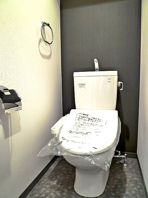 物件内観写真15　(トイレ)