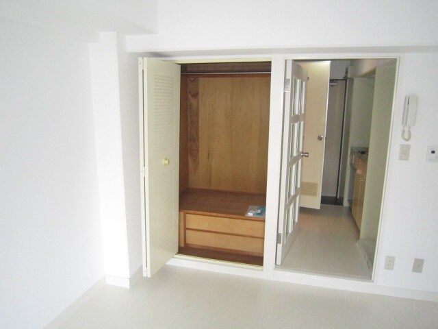 物件内観写真15　(収納)