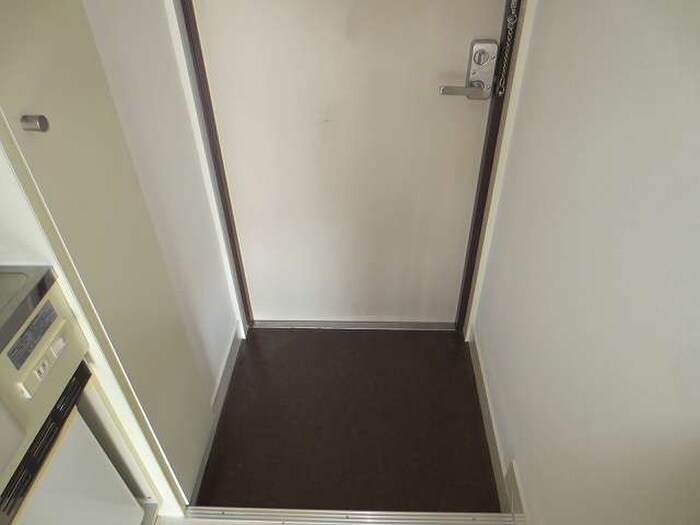 物件内観写真19　(玄関)