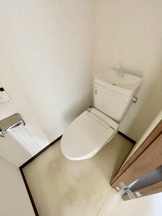 物件内観写真11　(トイレ)