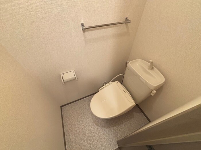 物件内観写真12　(トイレ)