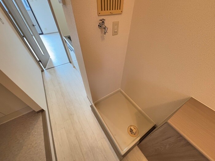 物件内観写真13　(洗濯機置場)