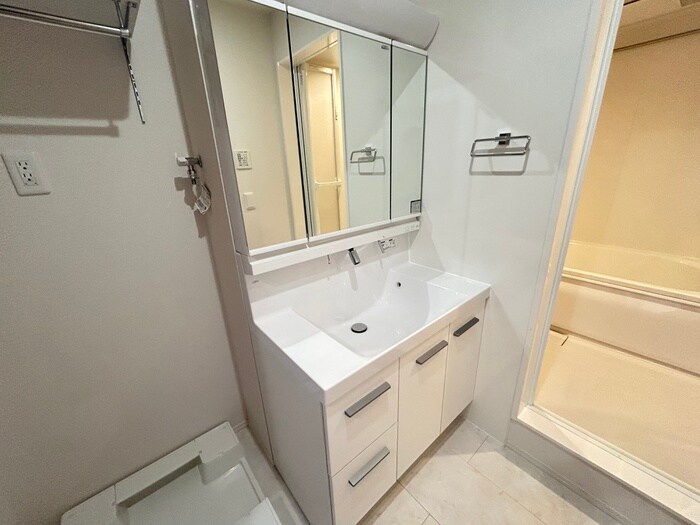 物件内観写真11　(洗面)