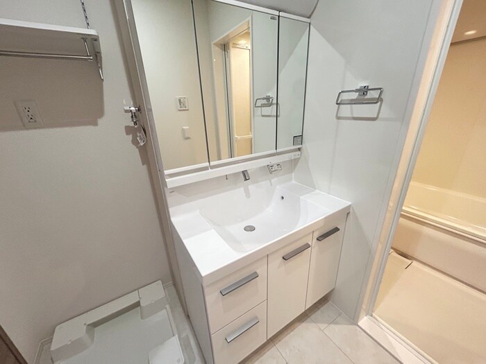 物件内観写真13　(洗面)