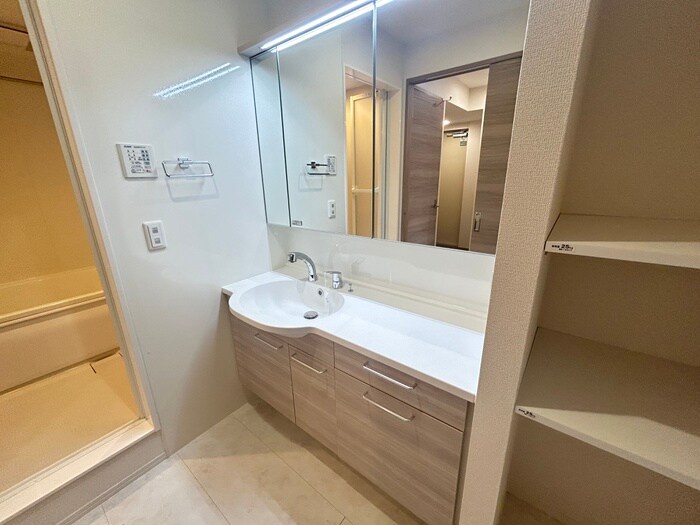 物件内観写真13　(洗面)