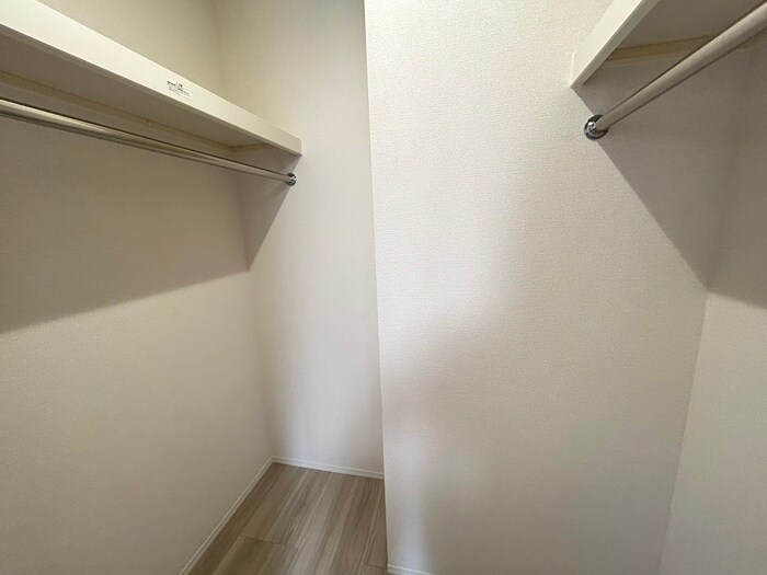 物件内観写真15　(収納)