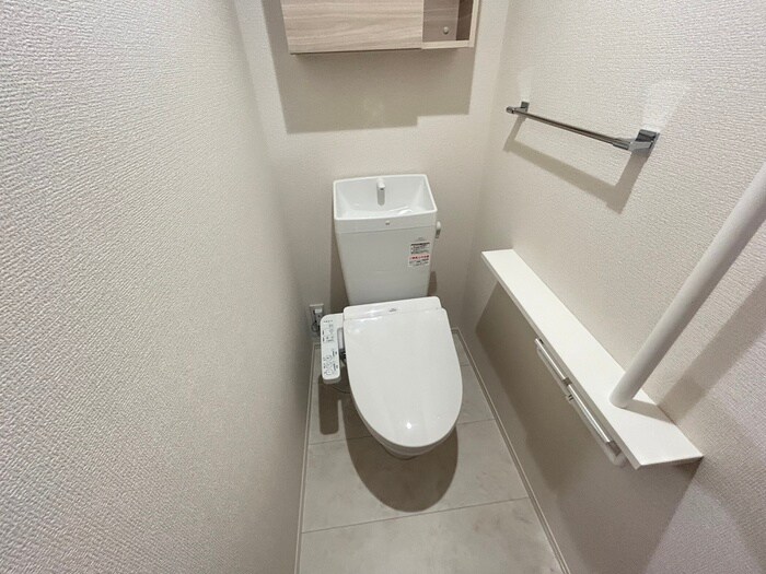 物件内観写真15　(トイレ)