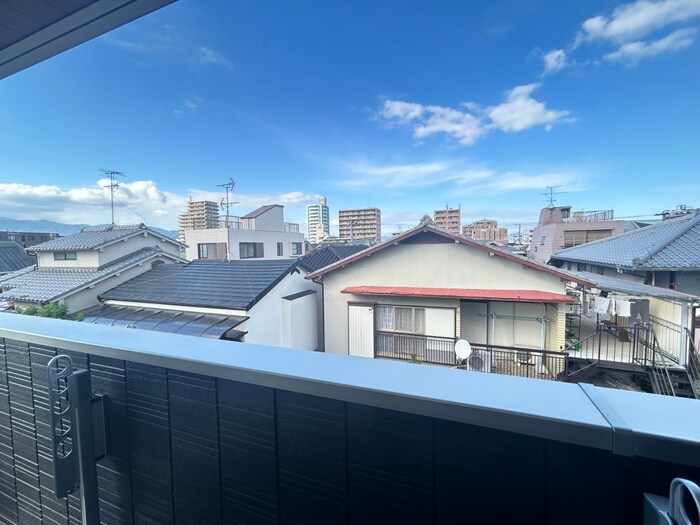 物件内観写真16　(室内からの展望)