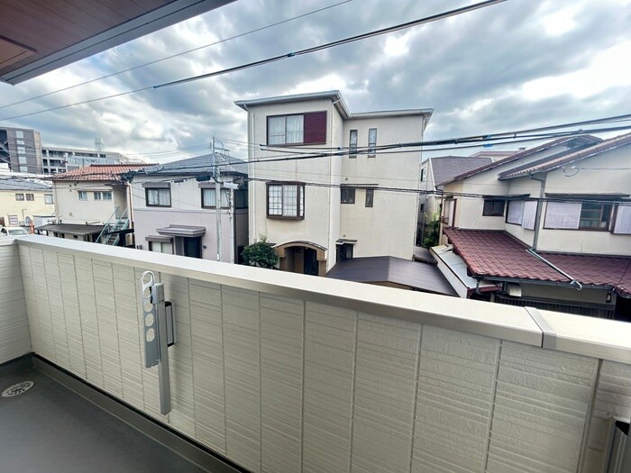 物件内観写真20　(室内からの展望)