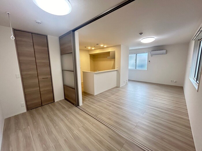 物件内観写真21　(居室)