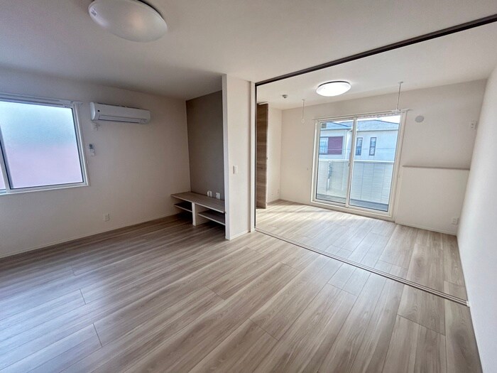 物件内観写真21　(居室)