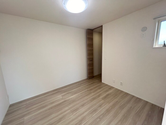 物件内観写真21　(居室)