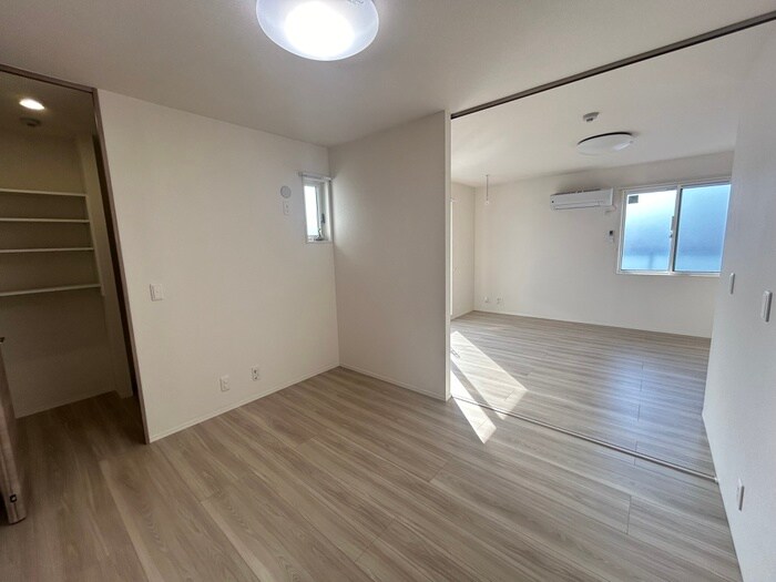 物件内観写真22　(居室)