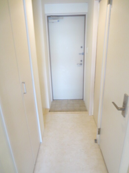物件内観写真15　(廊下)