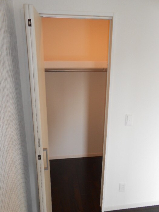 物件内観写真11　(収納)