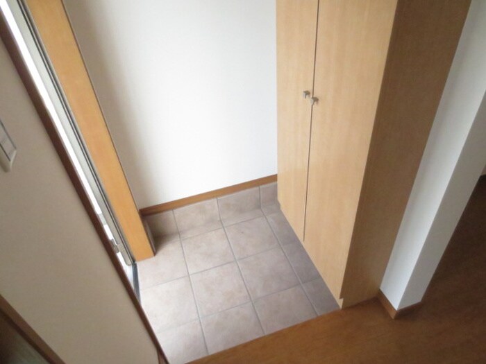 物件内観写真22　(玄関)