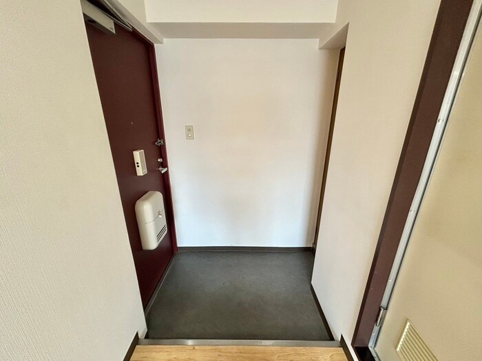 物件内観写真14　(玄関)