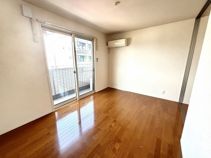 物件内観写真15　(居室)