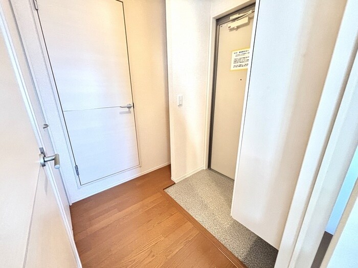 物件内観写真18　(廊下)