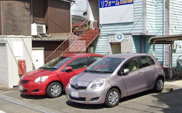 物件外観写真2　(駐車場)