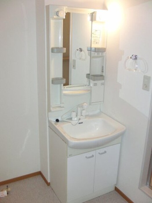 物件内観写真9　(洗面)