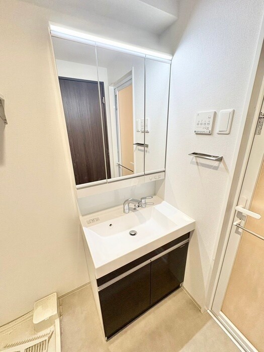 物件内観写真13　(洗面)