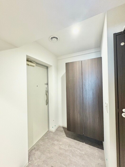 物件内観写真14　(玄関)