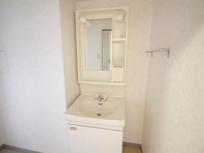 物件内観写真12　(洗面)