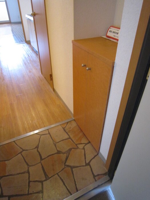 物件内観写真4　(廊下)