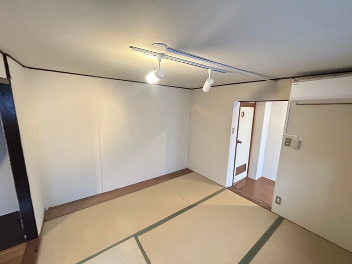 物件内観写真3　(居室)