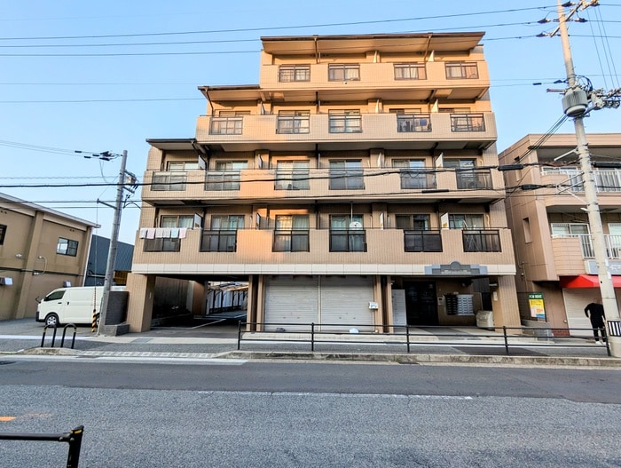 物件外観写真1　(外観写真)