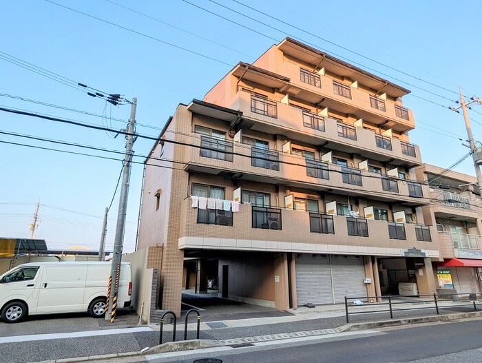 物件外観写真2　(外観写真)