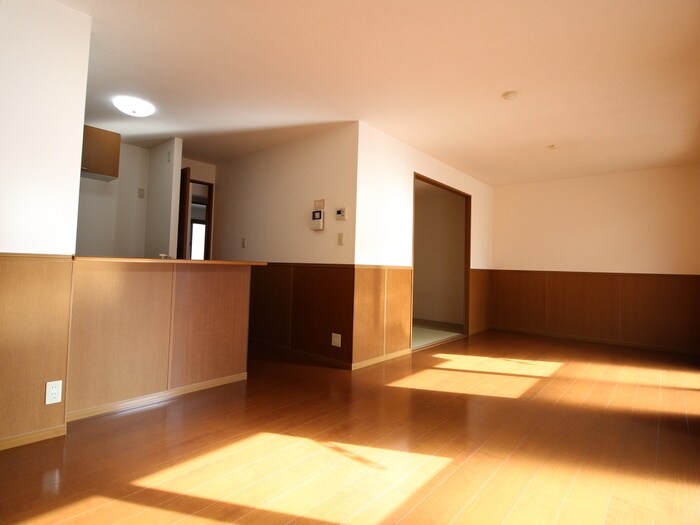 物件内観写真9　(居室)