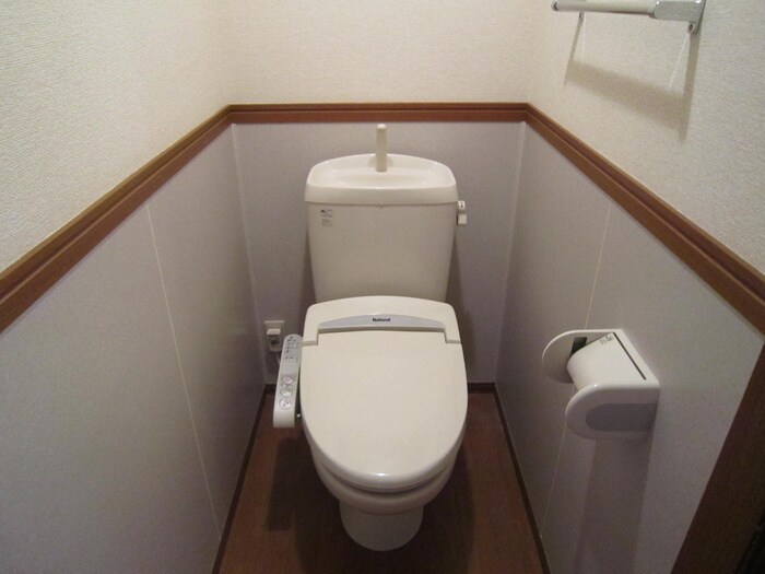 物件内観写真13　(トイレ)