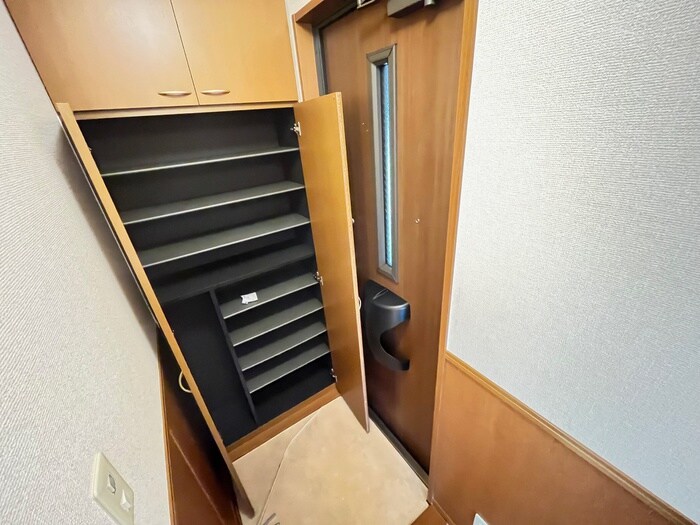 物件内観写真19　(靴箱)