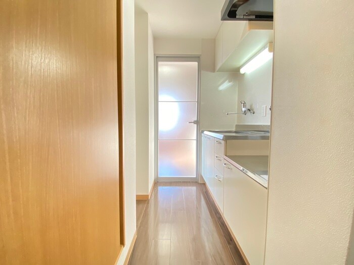 物件内観写真9　(廊下)