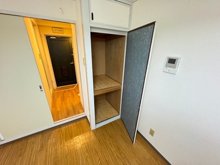 物件内観写真17　(収納)