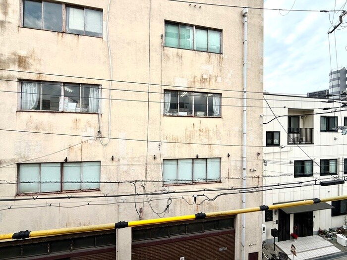 物件内観写真16　(室内からの展望)