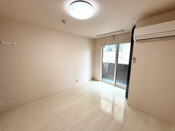 物件内観写真18　(居室)