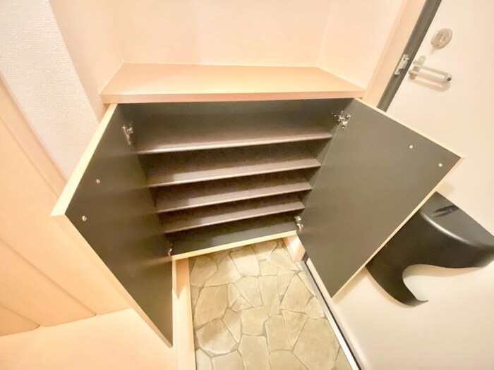 物件内観写真17　(靴箱)
