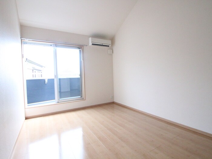 物件内観写真22　(居室)