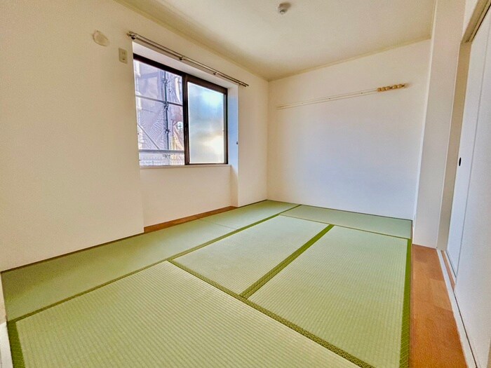 物件内観写真8　(居室)