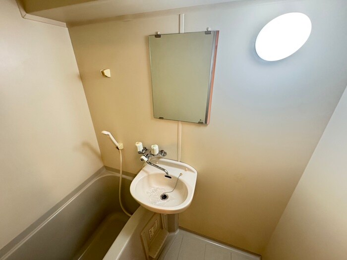 物件内観写真11　(洗面)